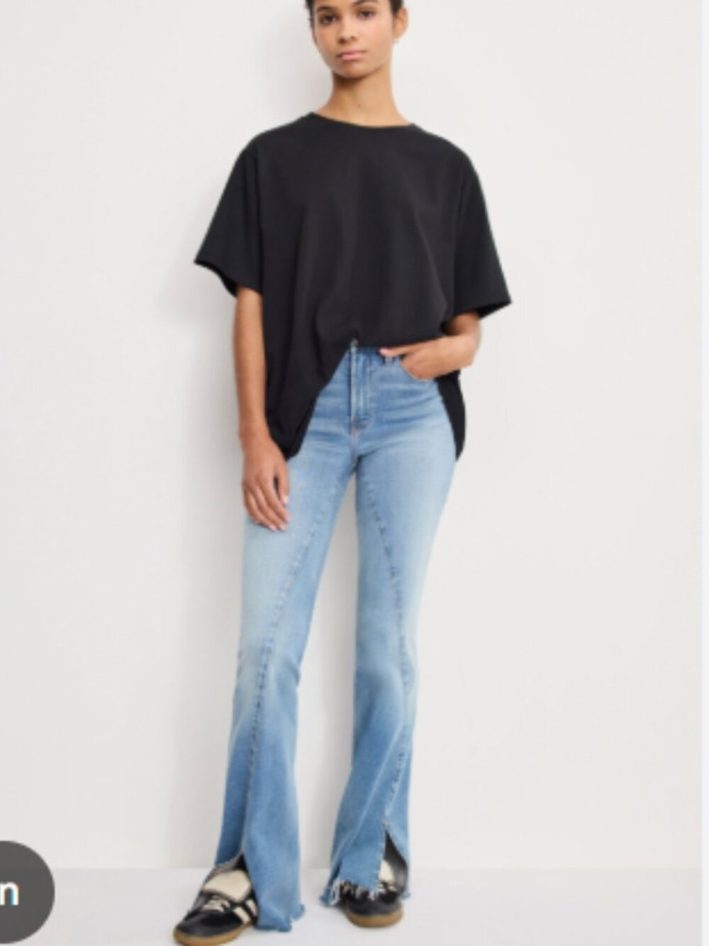 $178 Good American Soft Tech good legs flare jeans Good Legs Flare Jeans size 27